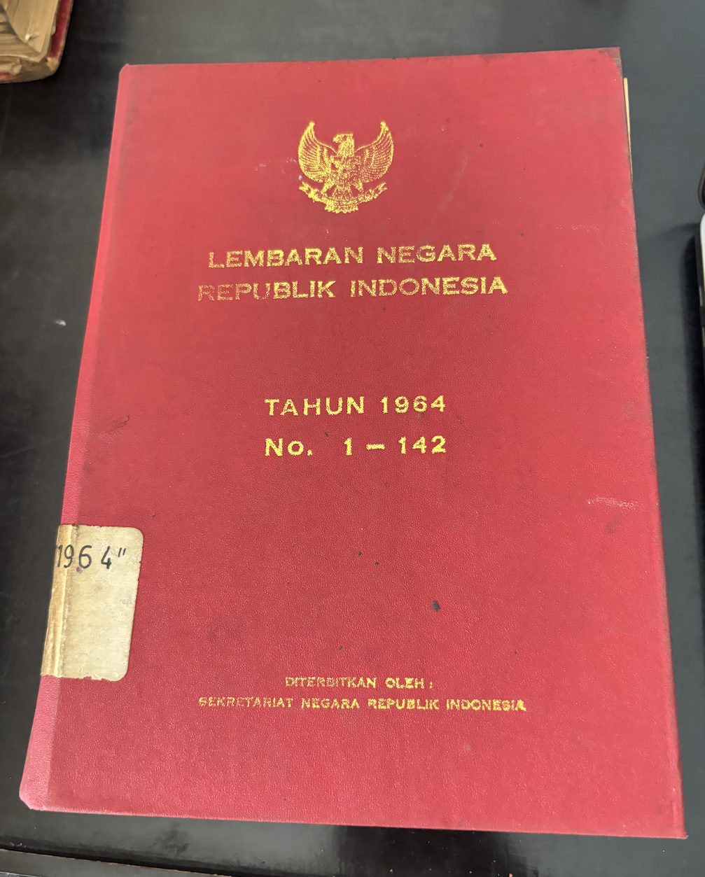 Cover Lembaran Negara Republik Indonesia Tahun 1964 No. 1-142