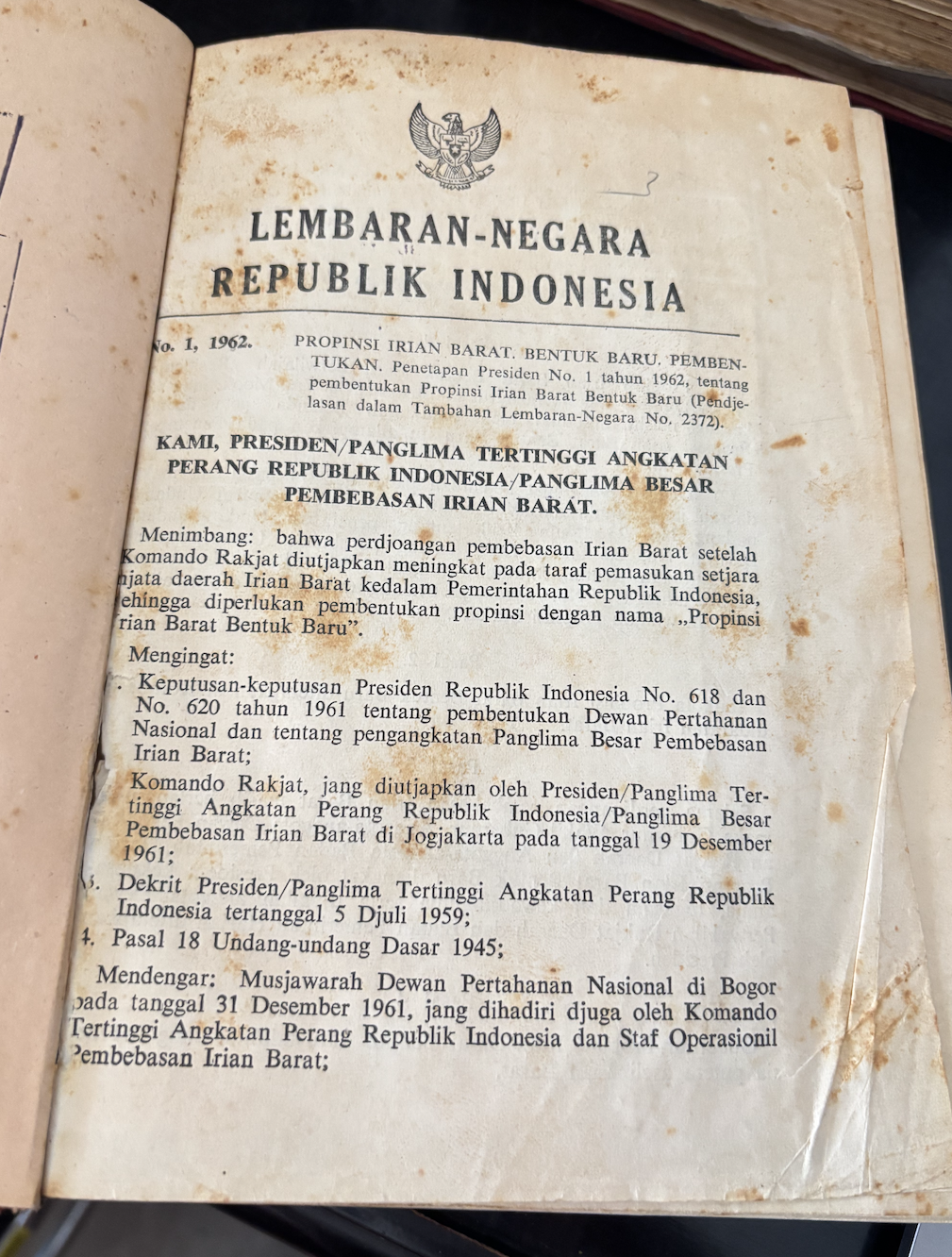 Cover Lembaran Negara Republik Indonesia Tahun 1962 No. 1-98
