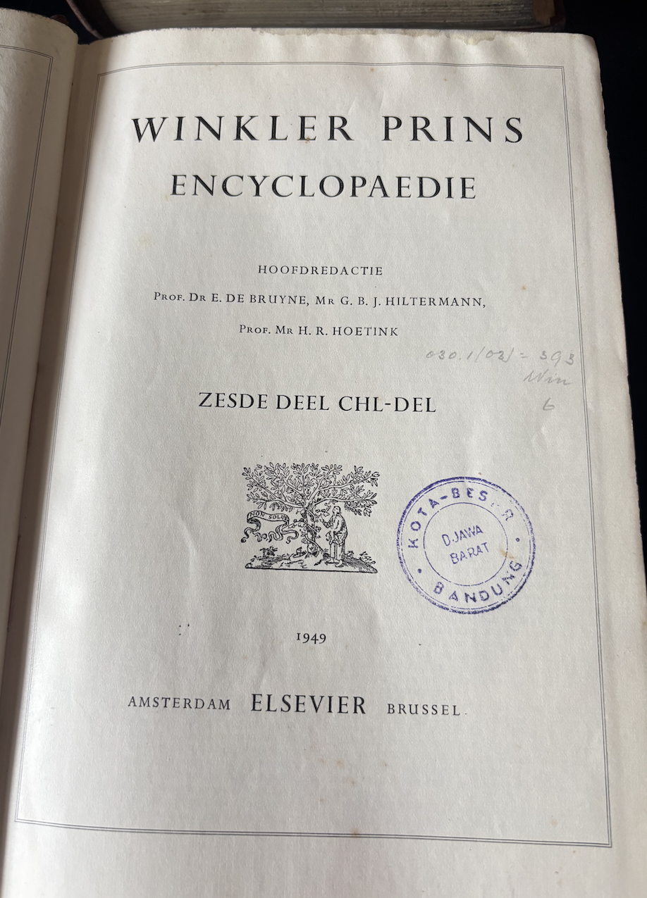 Cover Winkler Prins Encyclopaedie Zesde Deel Chl-Del