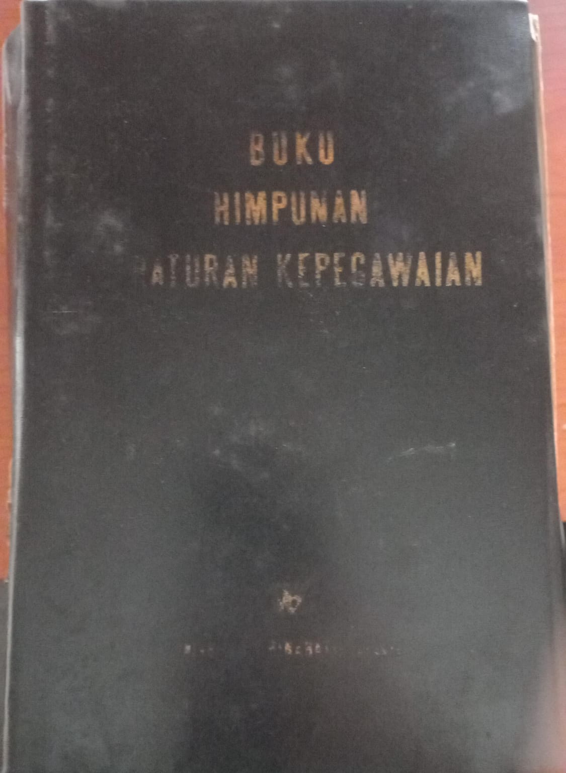Cover Buku Himpunan Peraturan Kepegawaian
