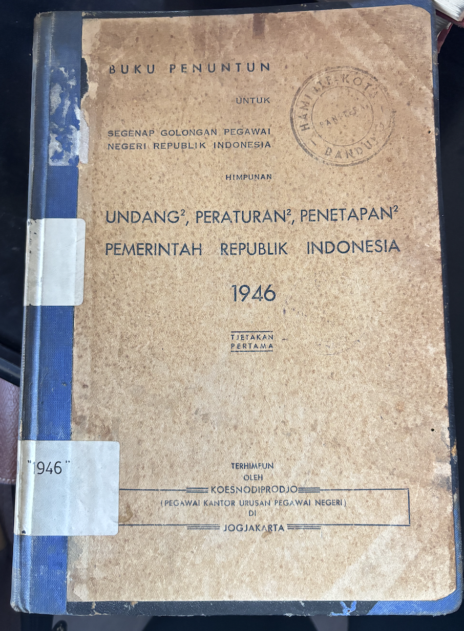 Cover Himpunan Undang-Undang Peraturan-Peraturan Penetapan-Penetapan Pemerintah Republik Indonesia 1946