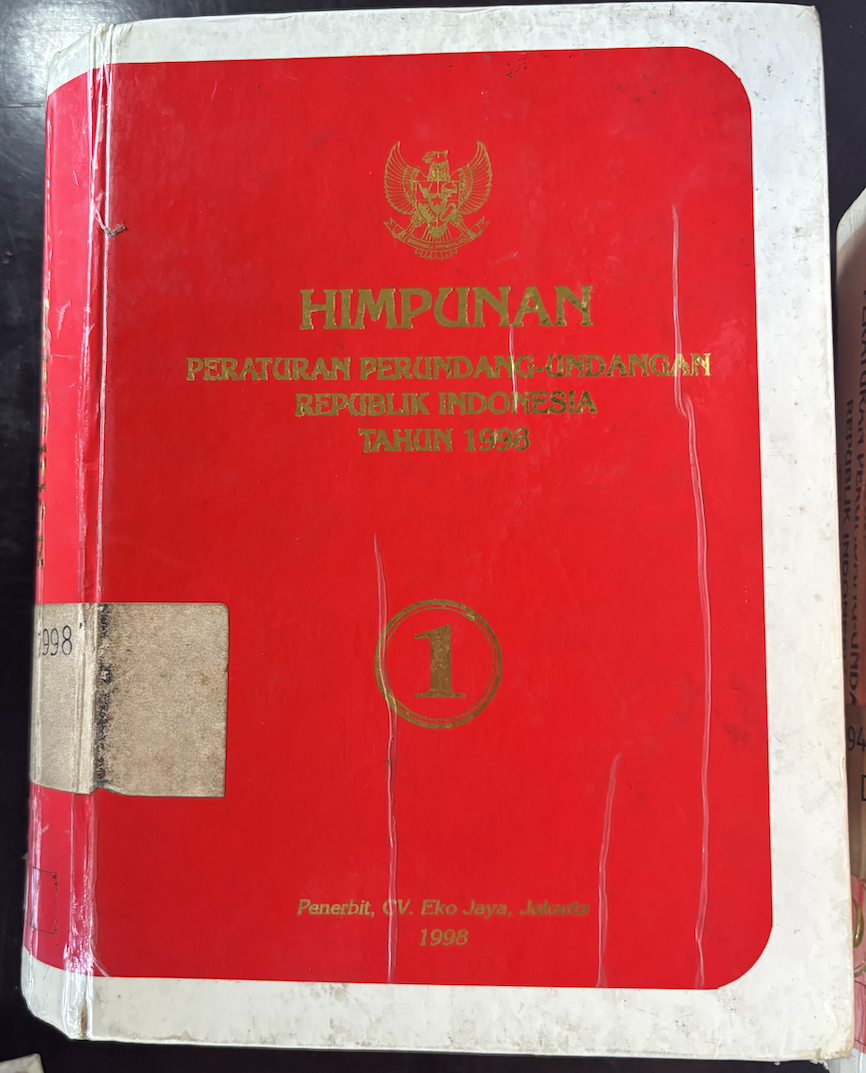 Cover Himpunan Peraturan Perundang-Undangan Republik Indonesia Tahun 1998