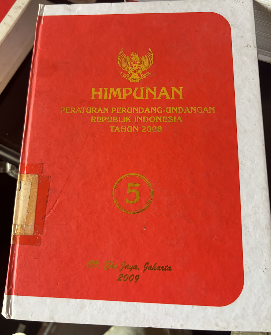Cover Himpunan Peraturan Perundang-Undangan Republik Indonesia Tahun 2008