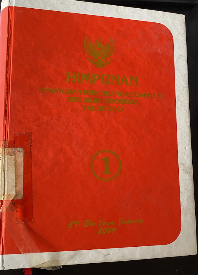 Cover Himpunan Peraturan Perundang-Undangan Republik Indonesia Tahun 2009