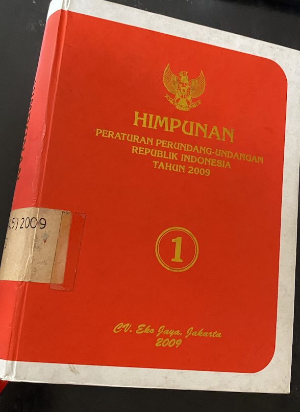Cover Himpunan Peraturan Perundang-Undangan Republik Indonesia Tahun 2009