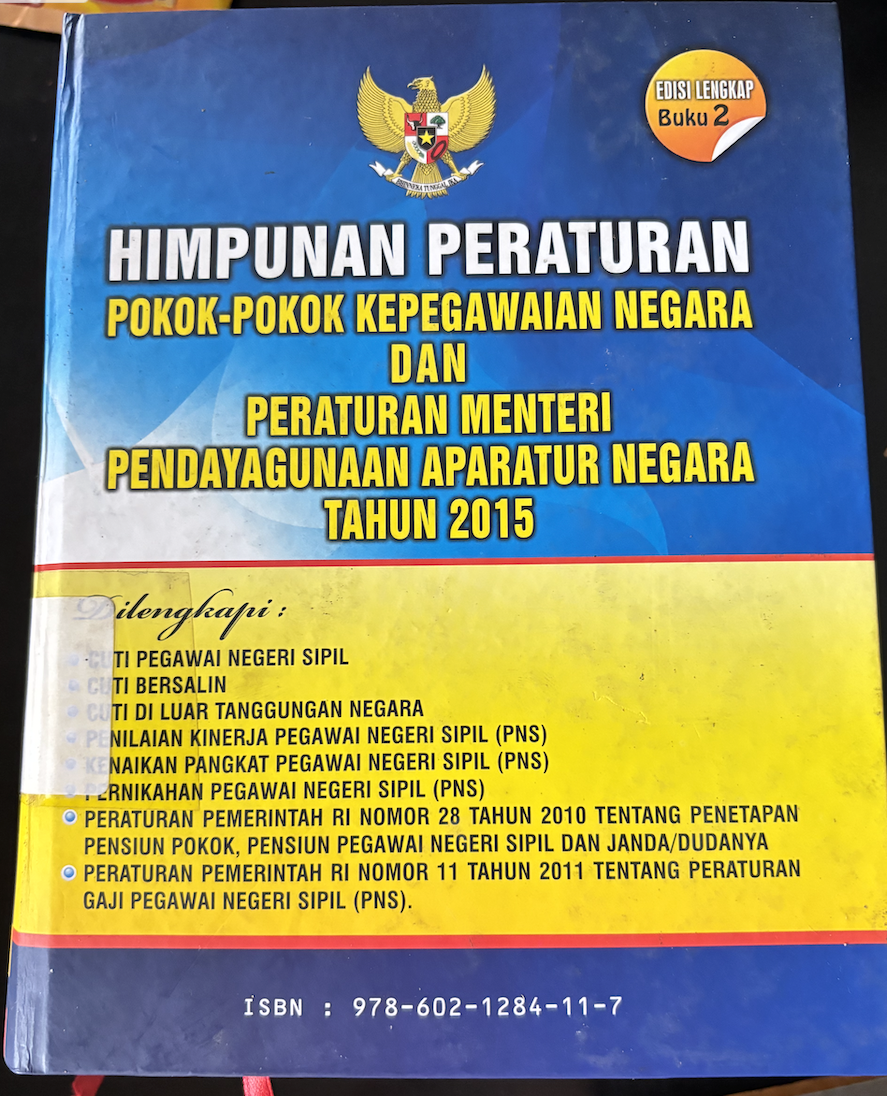 Cover Himpunan Peraturan Pokok-Pokok Kepegawaian Negara dan Peraturan Menteri Pendayagunaan Aparatur Negara Tahun 2015