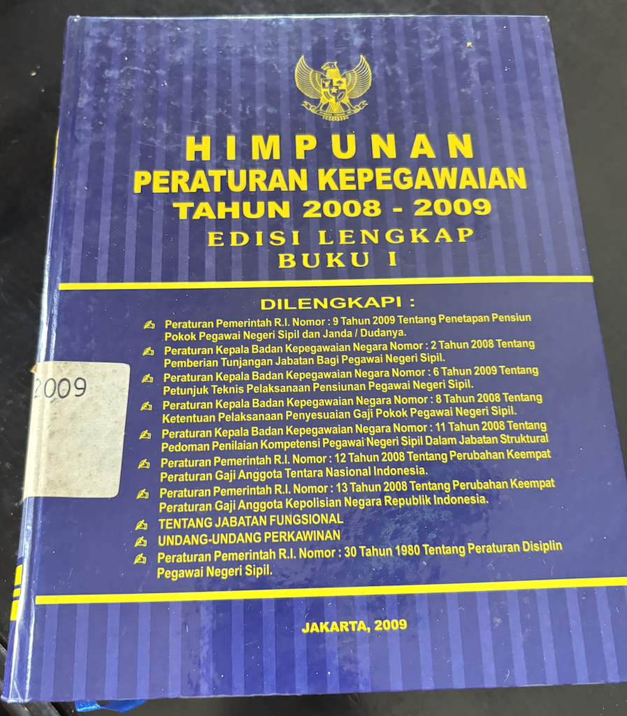 Cover Himpunan Peraturan Kepegawaian Tahun 2008-2009 Edisi Lengkap Buku I