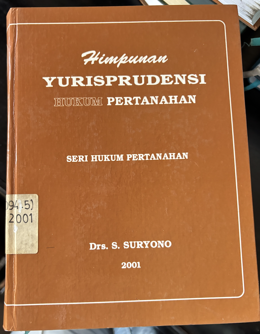 Cover Himpunan Yurisprudensi Hukum Pertahanan 2001