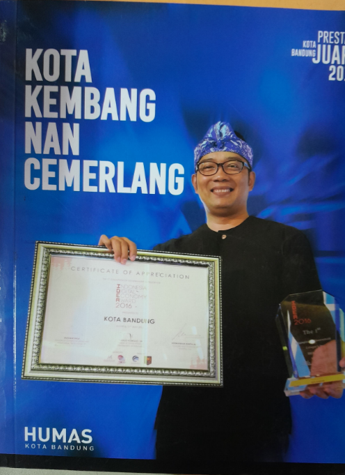 Cover Kota Kembang Nan Cemerlang