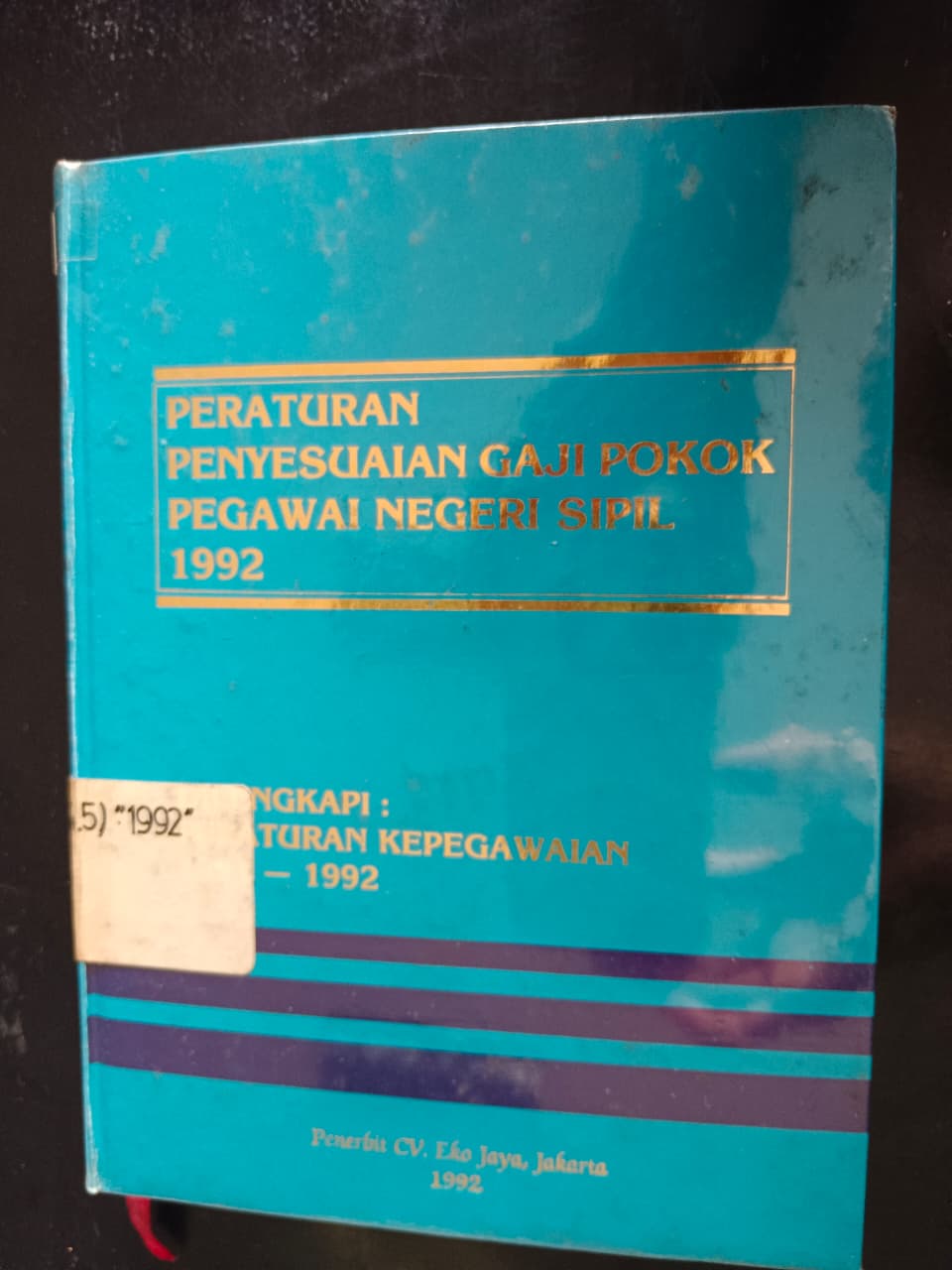 Cover Peraturan Penyesuain Gaji Pokok Pegawai Negeri Sipil 1992