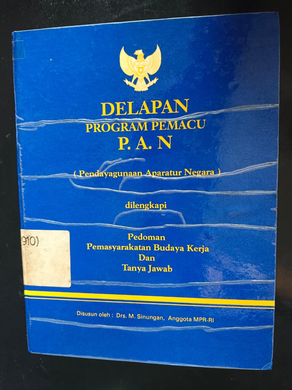 Cover Delapan Program Pemacu P.A.N (Pendayagunaan Aparatur Negara)