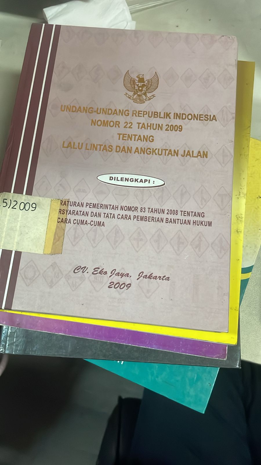 Cover Undang-Undang Republik Indonesia Nomor 22 Tahun 2009 Tentang Lalu Lintas dan Angkutan Jalan