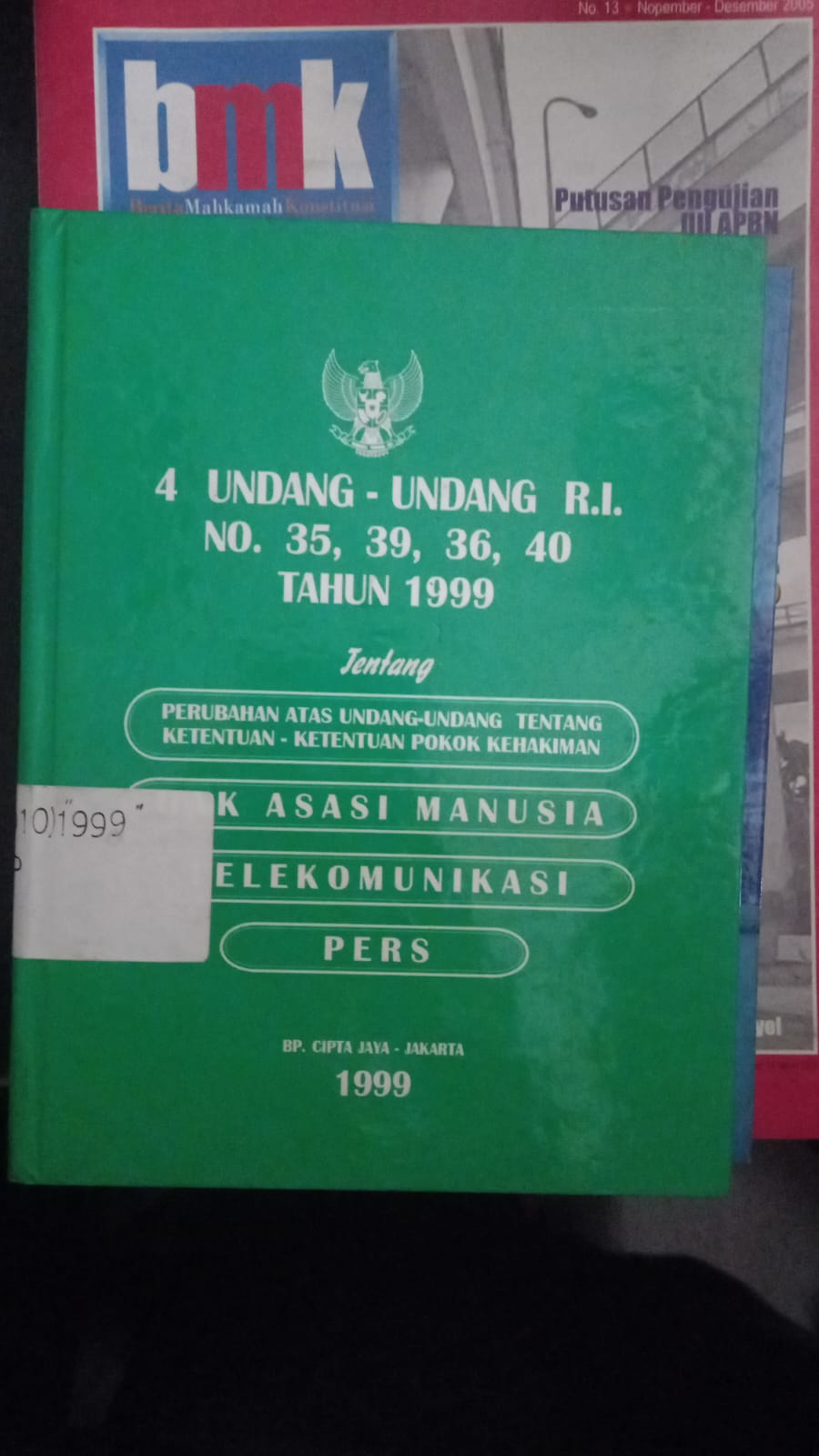 Cover 4 Undang - Undang R.I No. 35, 39, 36, 40 Tahun 1999