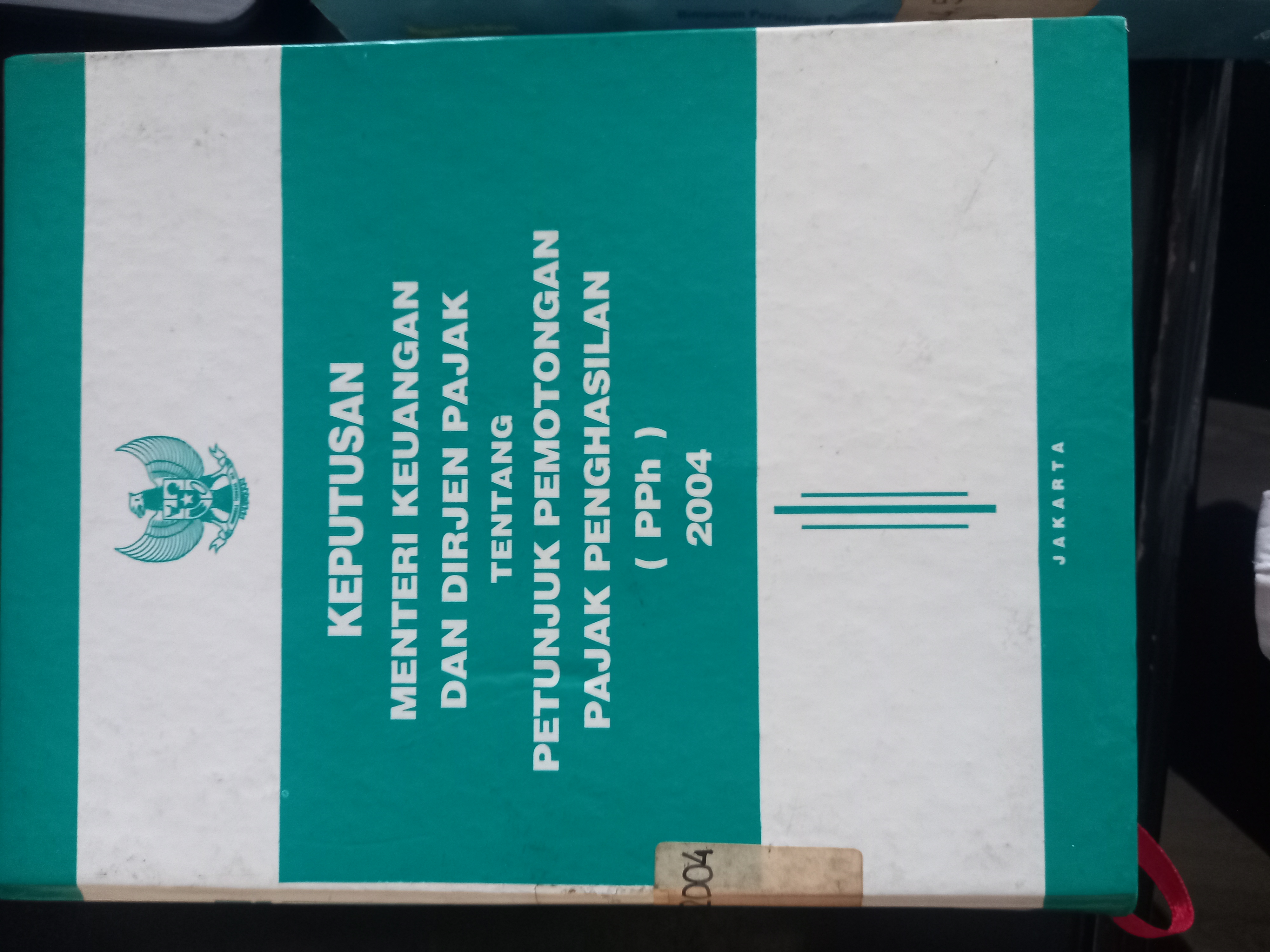 Cover Keputusan Menteri Keuangan Dan Dirjen Pajak Tentang Petunjuk Pemotongan Pajak Penghasilan ( PPH ) 2004