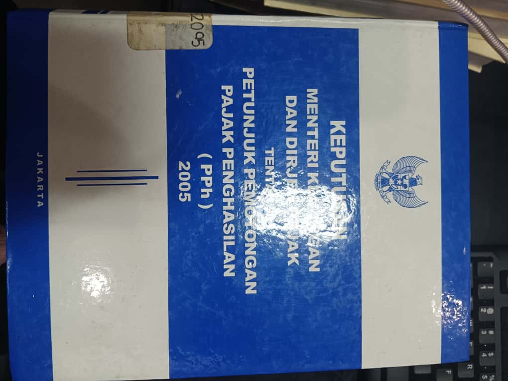 Cover Keputusan Menteri Keuangan Dan Dirjen Pajak Tentang Petunjuk Pemotongan Pajak Penghasilan (PPh) 2005