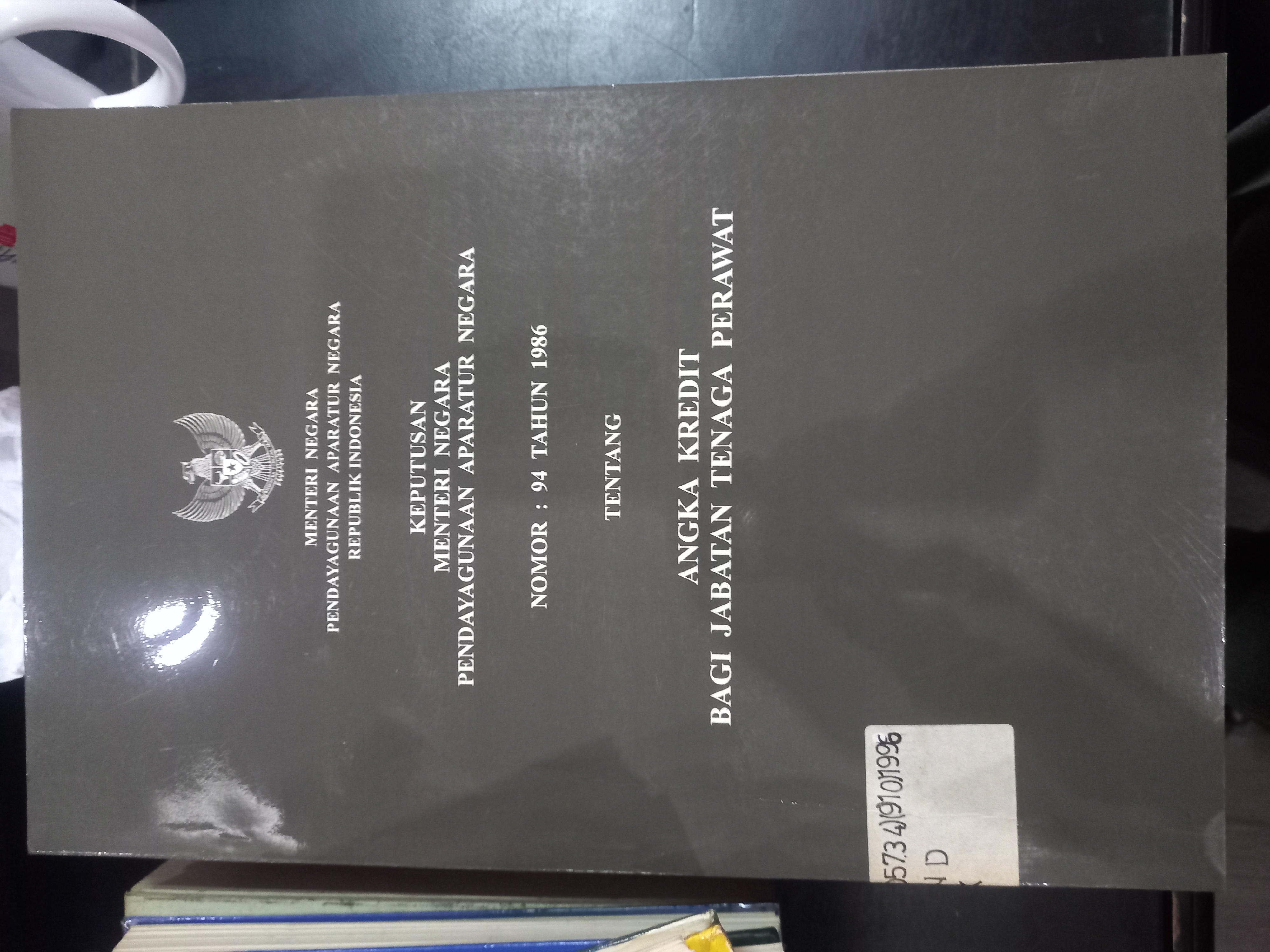 Cover Menteri Negara Pendayagunaan Aparatur Negara Nomor 94 Tahun 1986 Tentang Angka Kredit Bagi Jabatan Tenaga Perawat