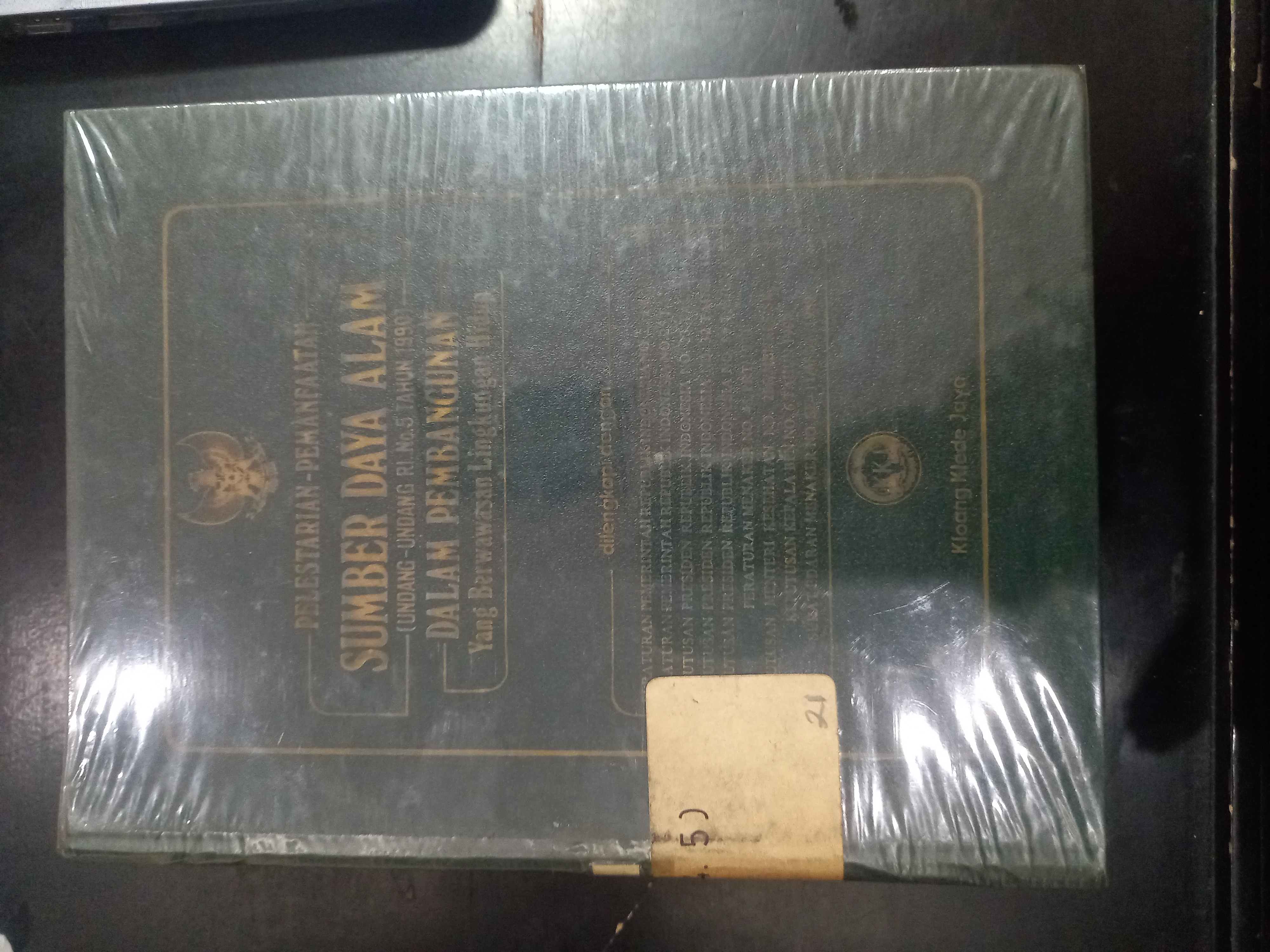 Cover Pelestarian - Pemanfaatan Sumber Daya Alam ( Undang - Undang RI. No.5 Tahun 1990 ) Dalam Pembangunan Yang Berwawasan Lingkungan Hidup