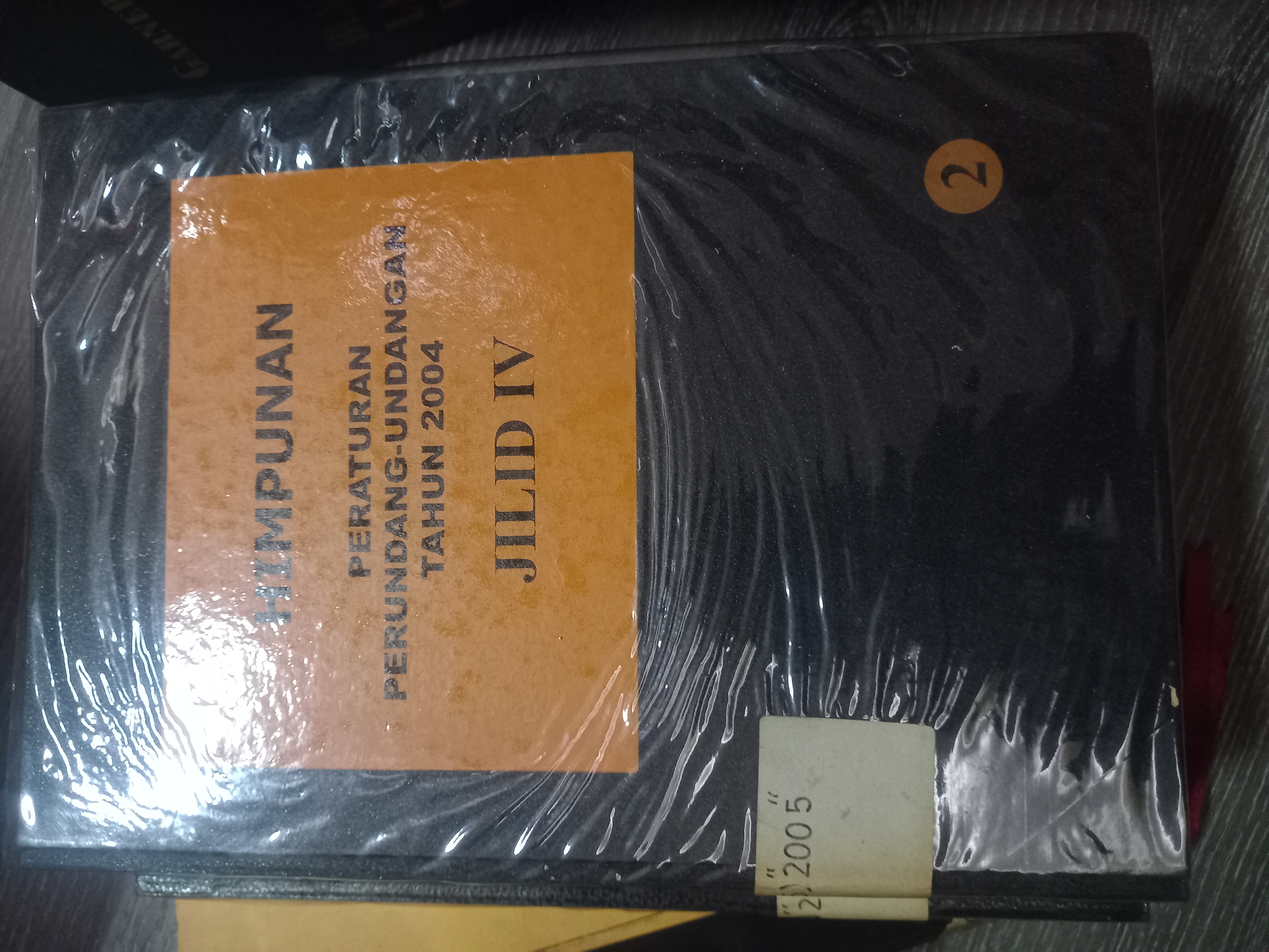 Cover Himpunan Peraturan Perundang - Undangan Tahun 2004 Jilid IV