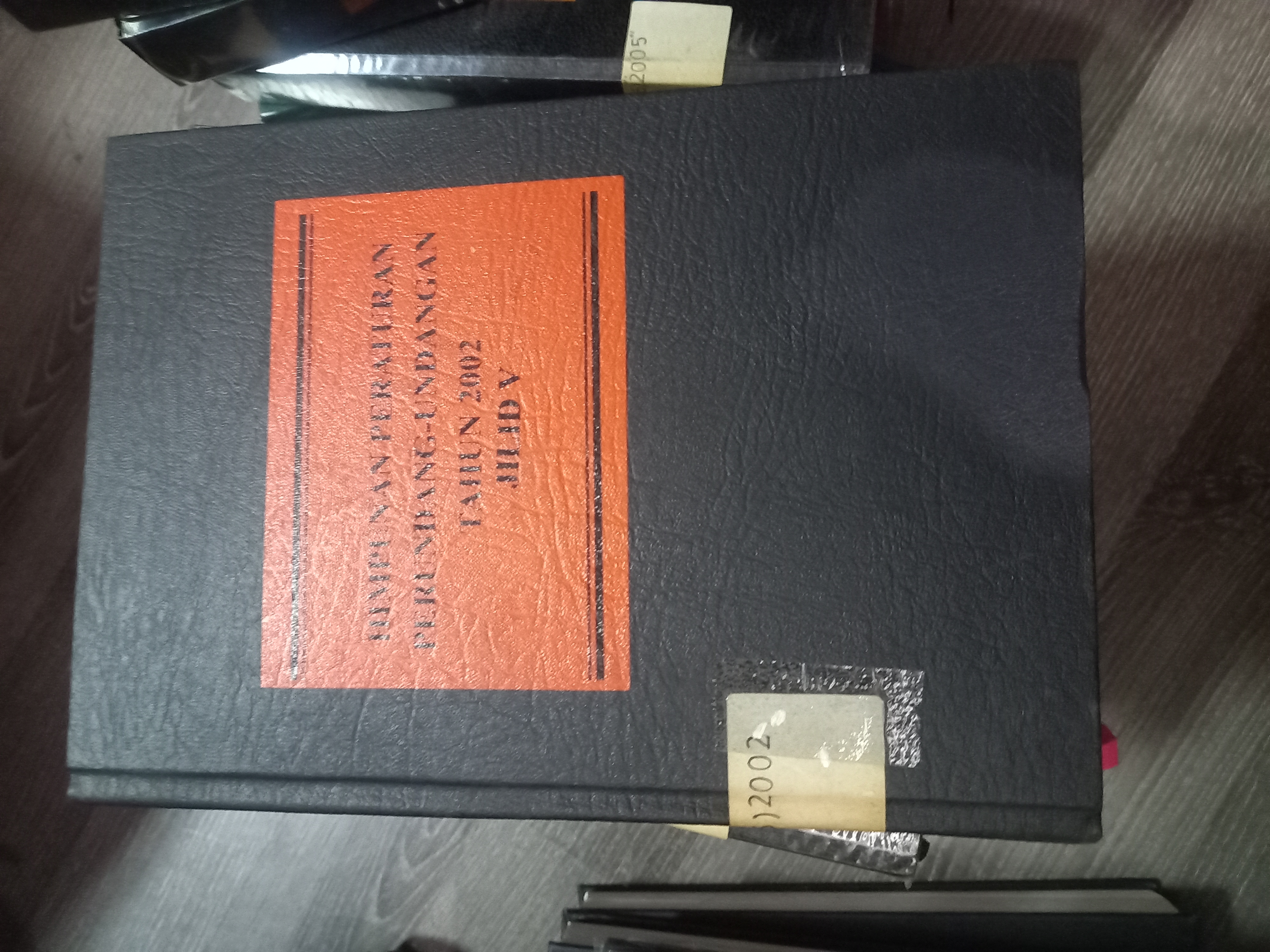 Cover Himpunan Peraturan Perundang - Undangan Tahun 2002 Jilid V