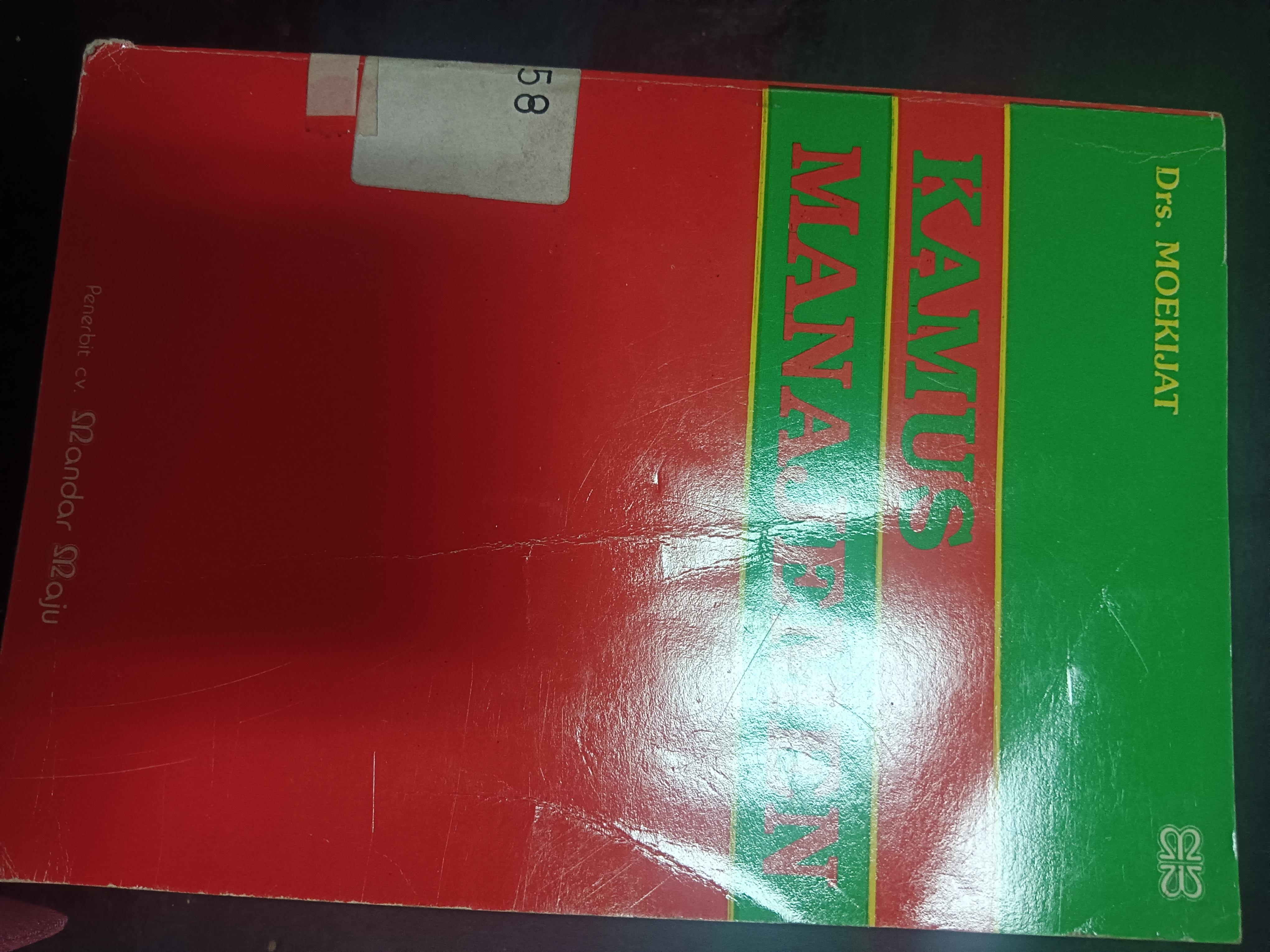 Cover Kamus Manajemen