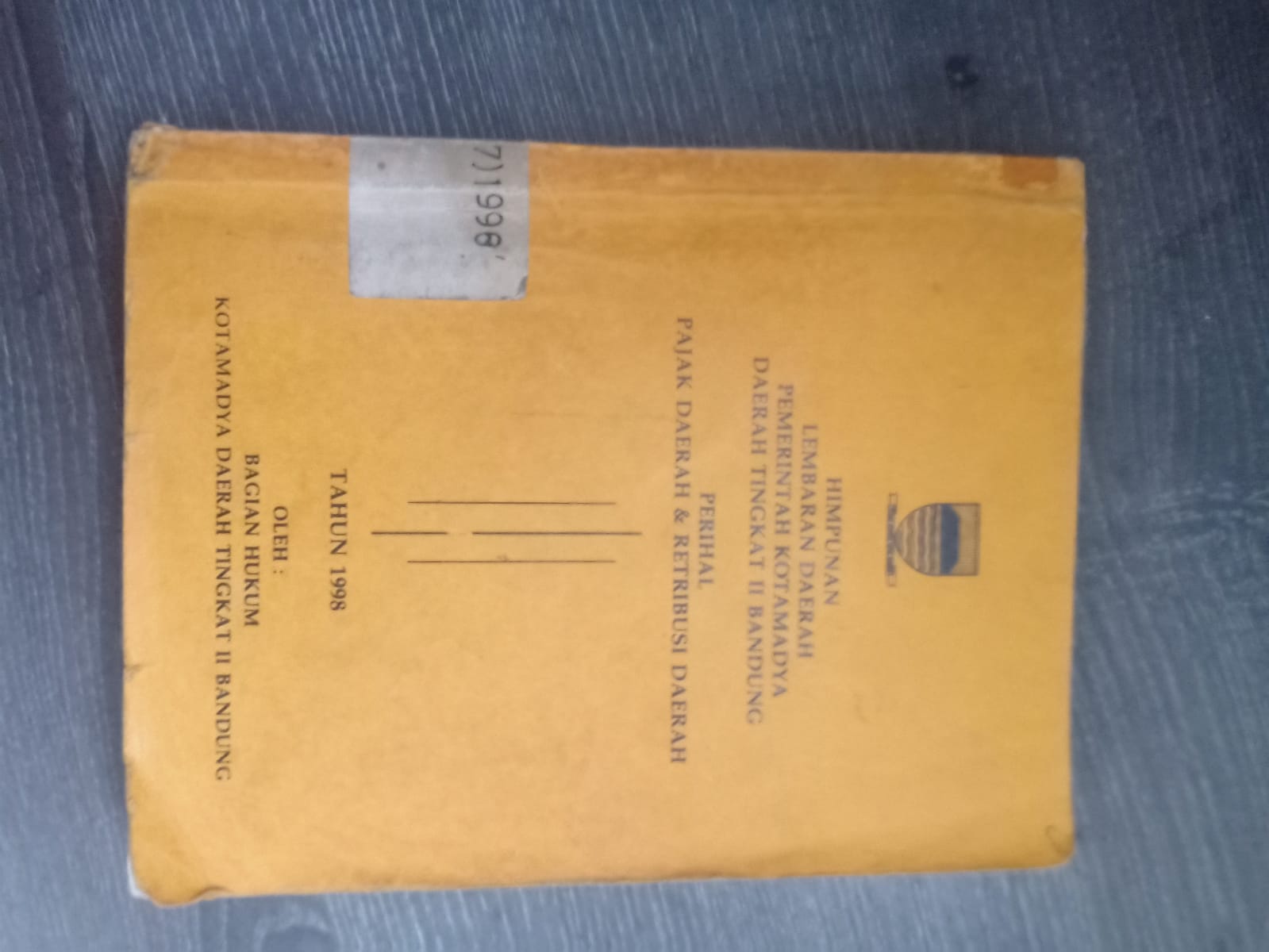 Cover Himpunan Lembaran Daerah Pemerintah Kotamadya Daeah Tingkat II Bandung Perihal Pajak Daerah & Retribusi Daerah