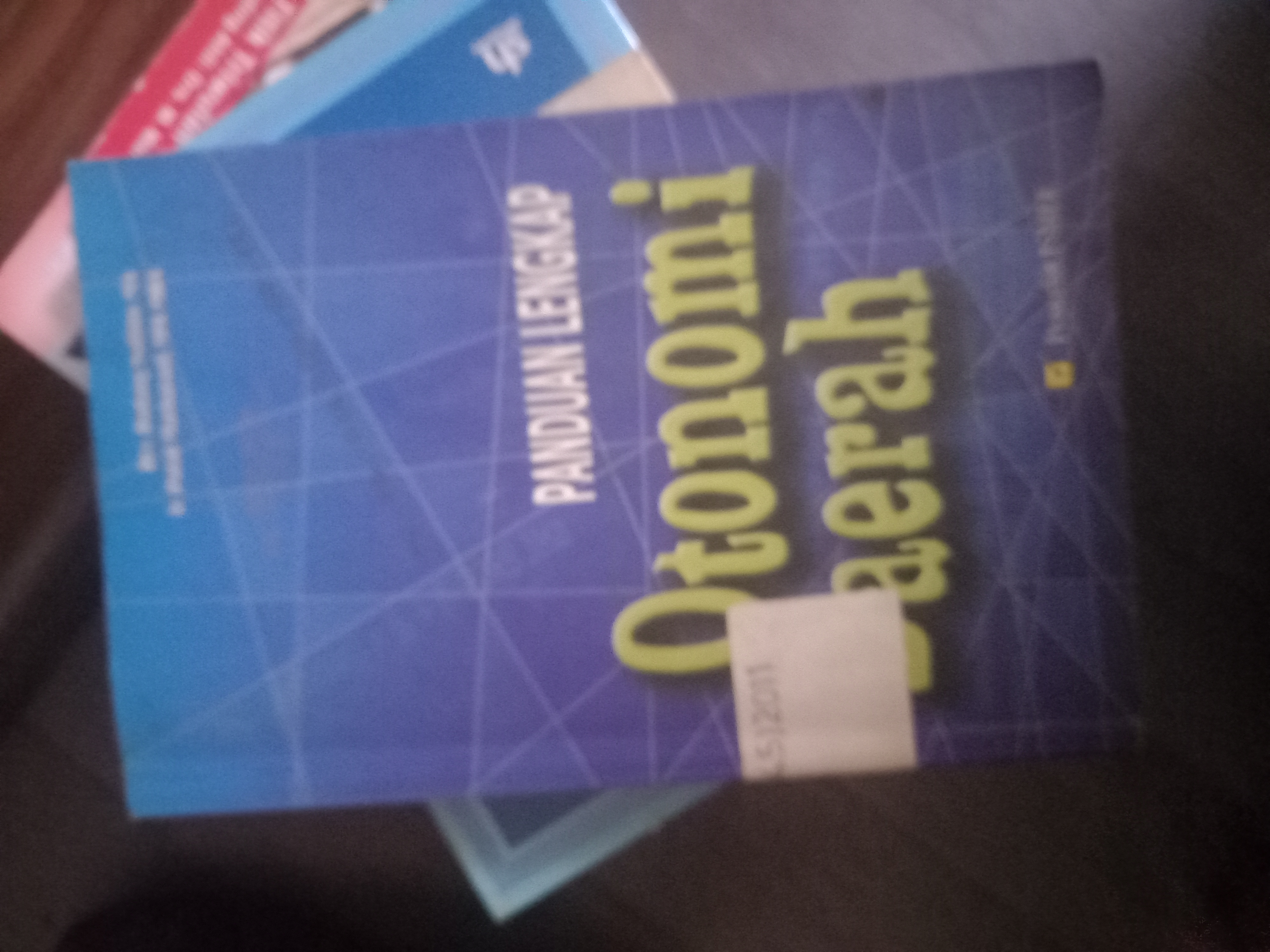 Cover Panduan Lengkap Otonomi Daerah