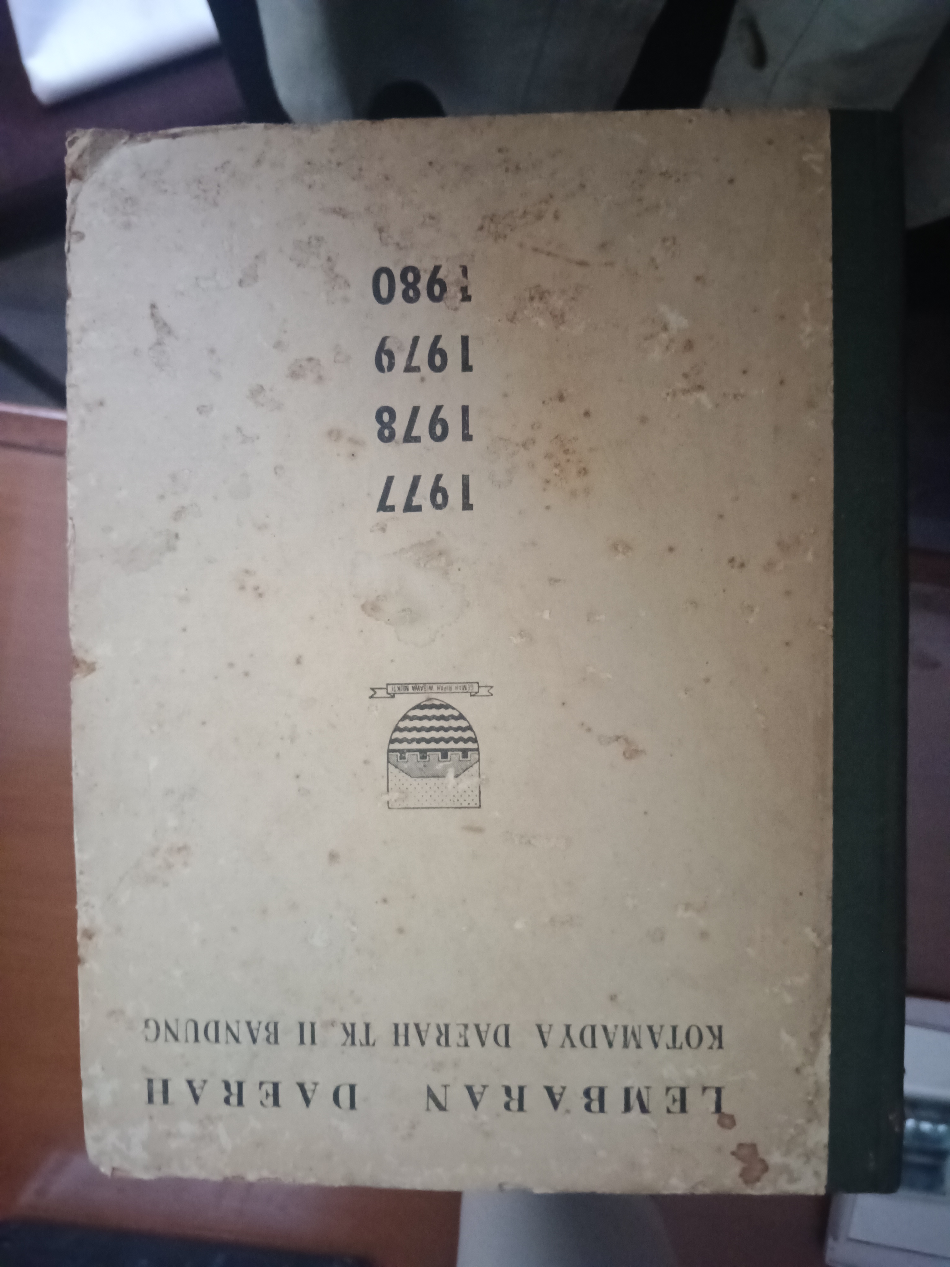Cover Lembaran Daerah Kotamadya Daerah tk II Bandung 1977 1978 1979 1980