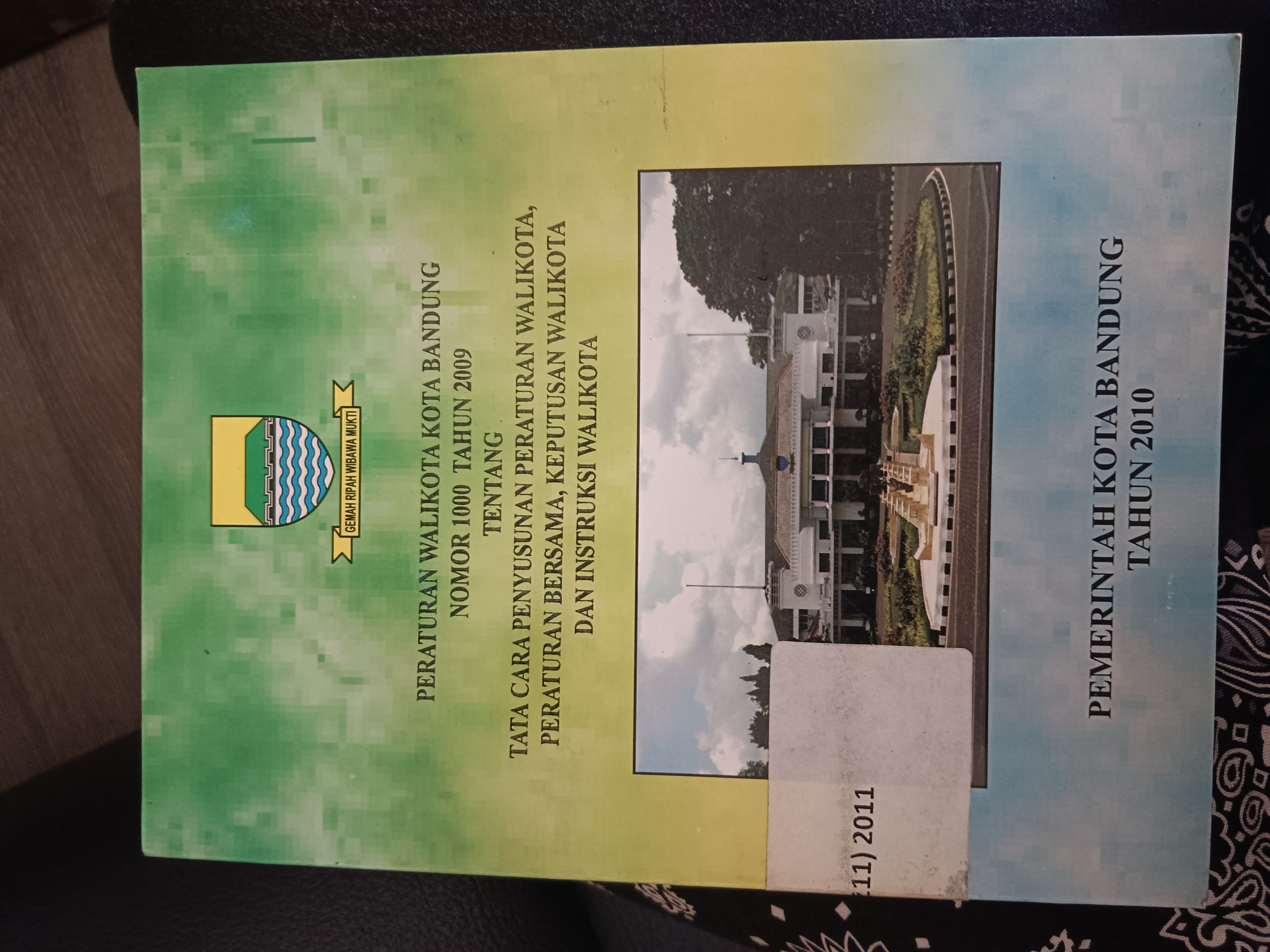 Cover Peraturan Walikota Kota Bandung Nomor 1000 Tahun 2009 Tentang Tata Cara Penyusunan Peraturan Walikota, Peraturan Bersama, Keputusan Walikota Dan Instruksi Walikota