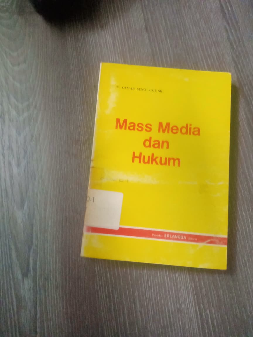 Cover Mass Media Dan Hukum