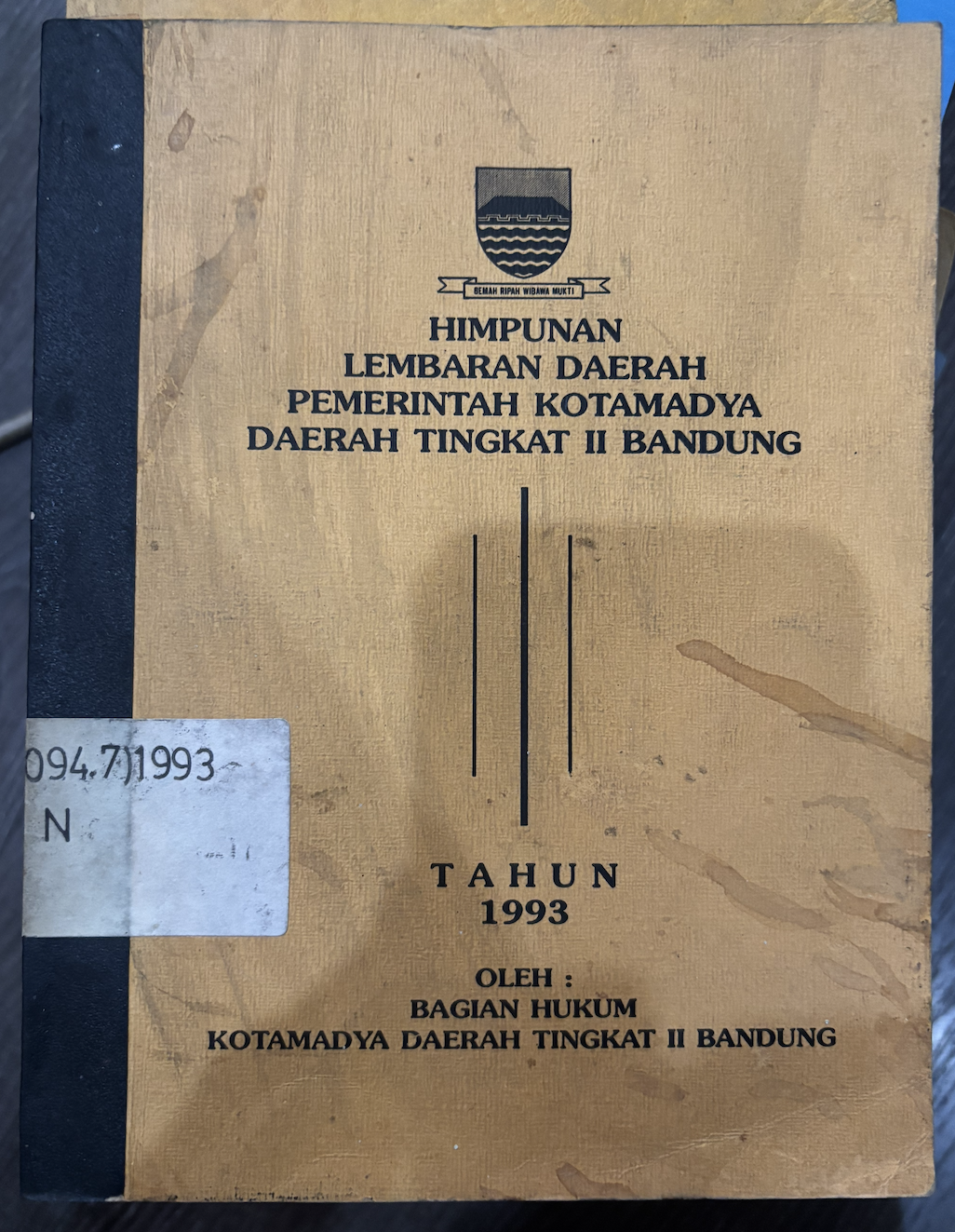 Cover Himpunan Lembaran Daerah Pemerintahan Kotamadya Daerah Tingkat II Bandung Tahun 1993