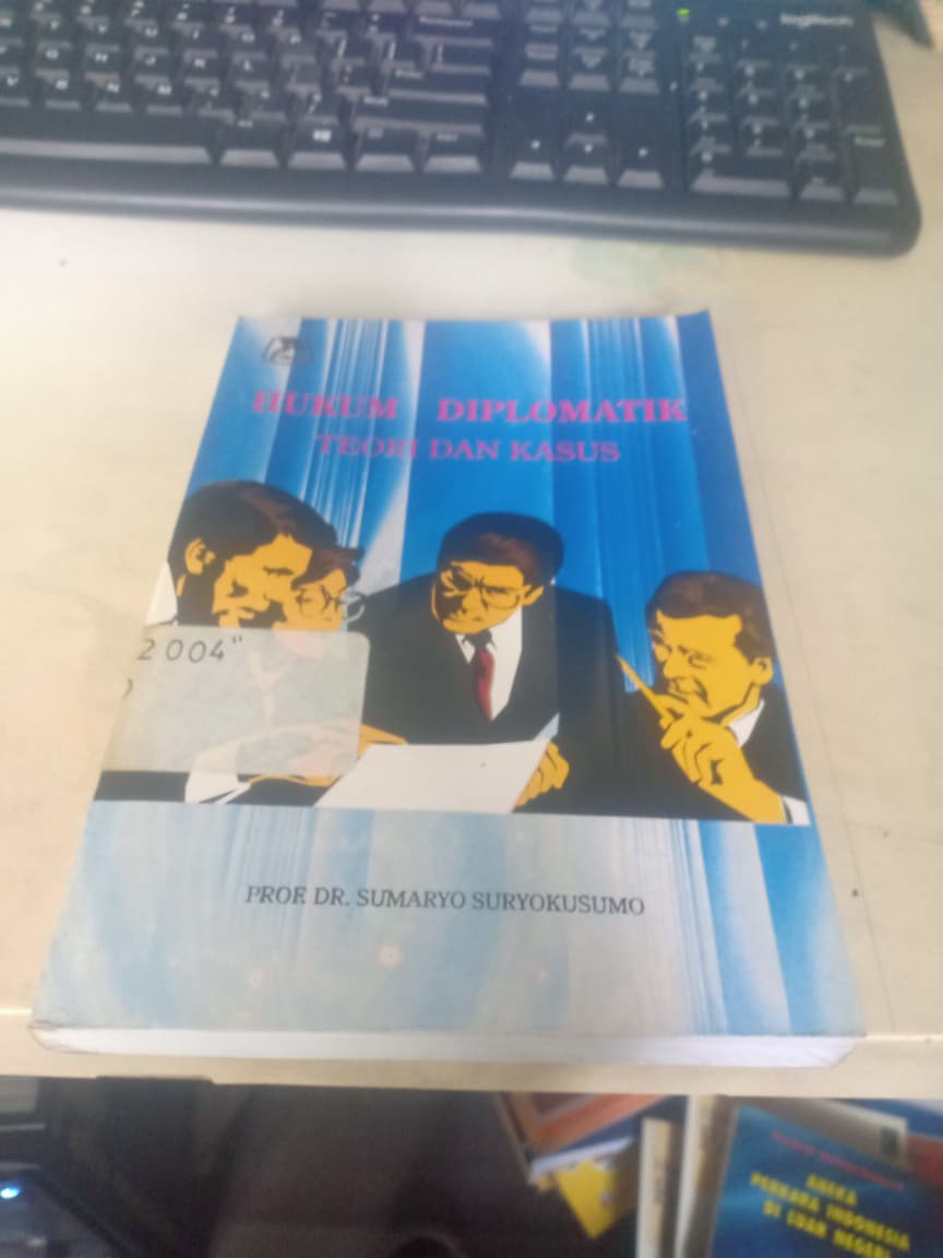 Cover Hukum Diplomatik Teori Dan Kasus